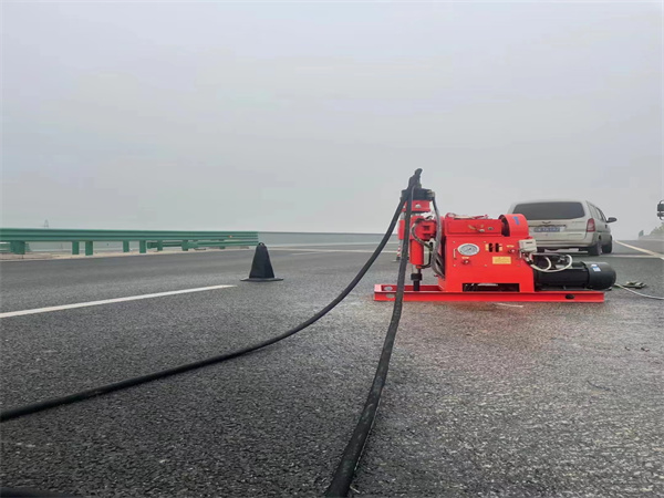 丰镇马路路基路面开裂下沉注浆加固灌浆