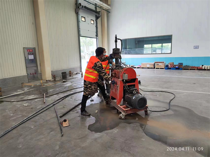 丰镇厂房地面下沉塌陷注浆加固施工